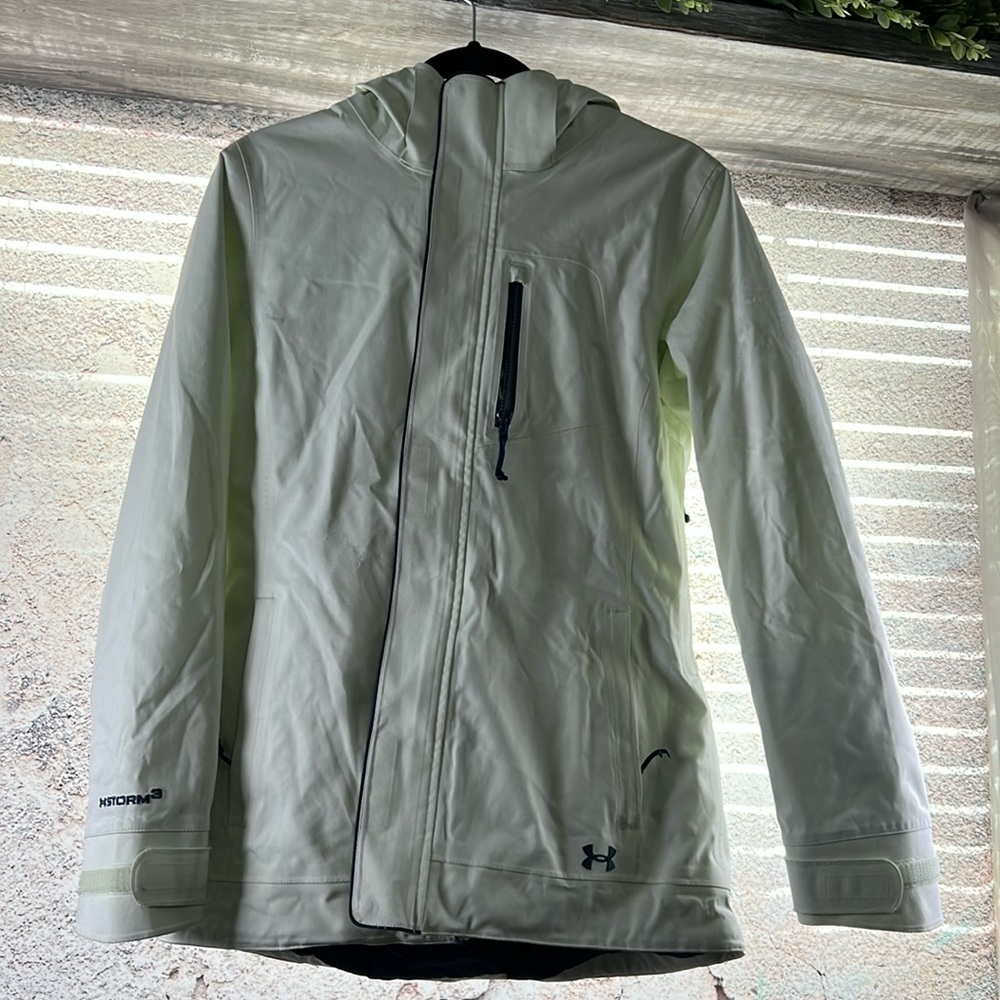 Small under Armour cold gear infrared small jacket. A626 - Picture 1 of 11